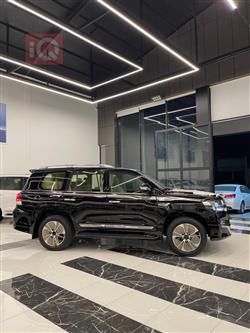 تۆیۆتا لاند کروزەر